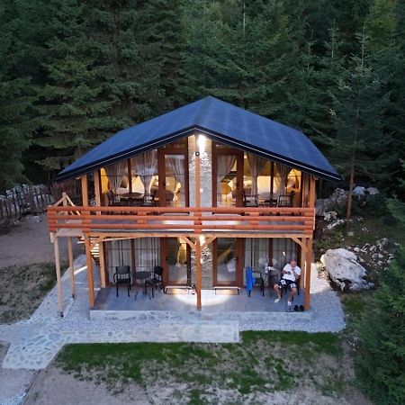 Bujtina Arturi Hotel Valbone Buitenkant foto