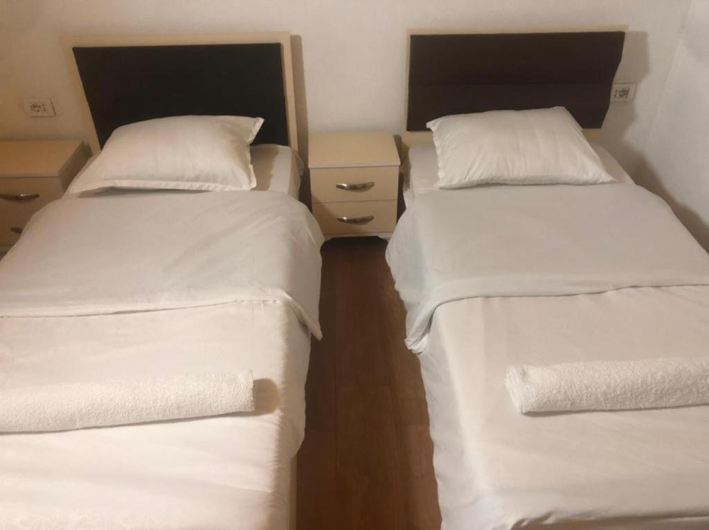 Bujtina Arturi Hotel Valbone Buitenkant foto