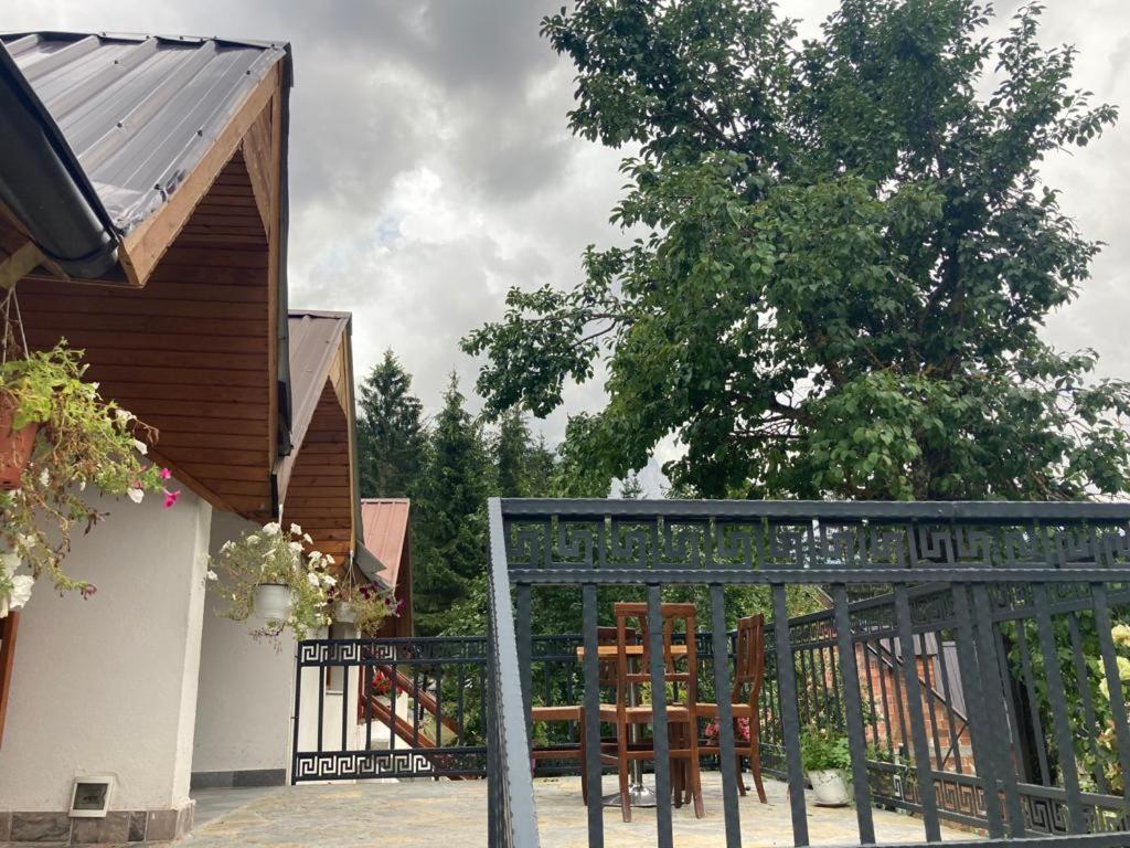 Bujtina Arturi Hotel Valbone Buitenkant foto