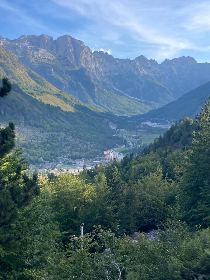 Bujtina Arturi Hotel Valbone Buitenkant foto