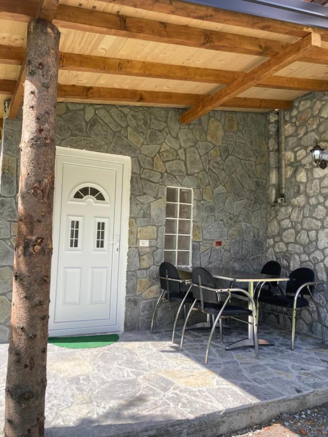 Bujtina Arturi Hotel Valbone Buitenkant foto