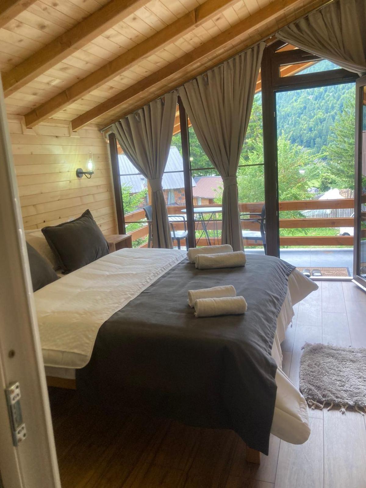 Bujtina Arturi Hotel Valbone Buitenkant foto