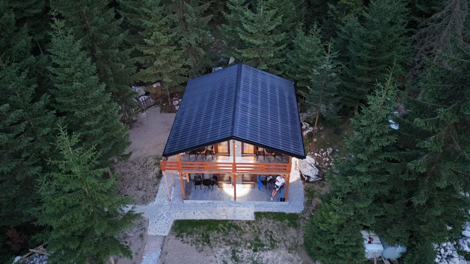 Bujtina Arturi Hotel Valbone Buitenkant foto